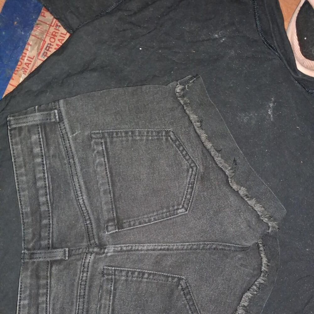 Reflections Women's Black Shorts